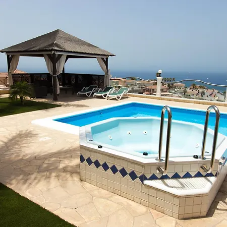 Apartment Residencial El Sueno *